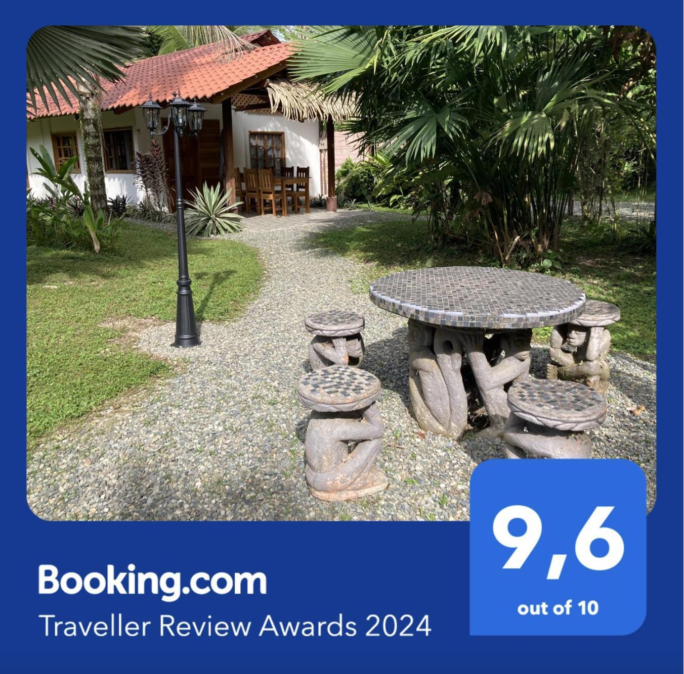 Pura Vida Vegana Hotell Cahuita Exteriör bild